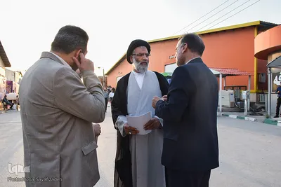 بازدید نماینده ولی فقیه در استان از نمایشگاه قرآن و عترت خوزستان