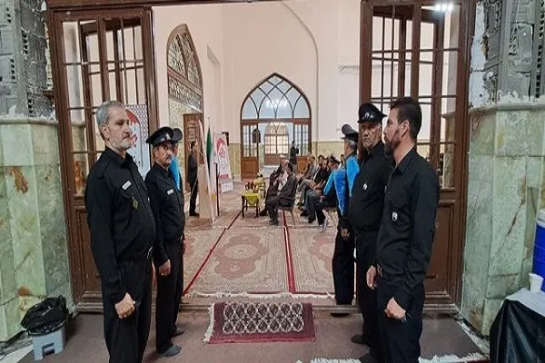 شعرخوانی شاعران استان مرکزی در محفل ادبی «در عزای برادر»