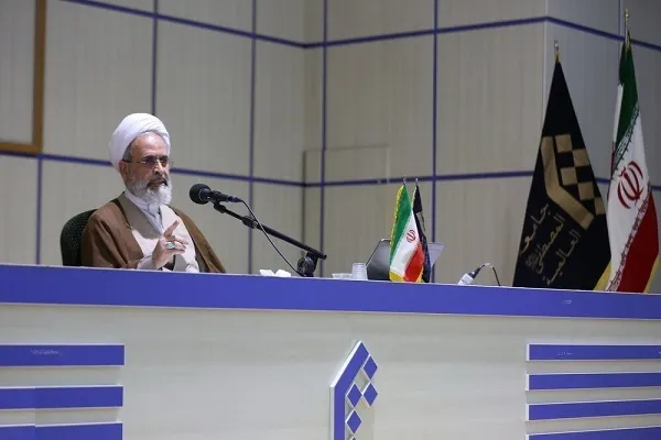 شخصیت حضرت حمزه باید برای نسل جوان امت اسلام بازشناسی شود
