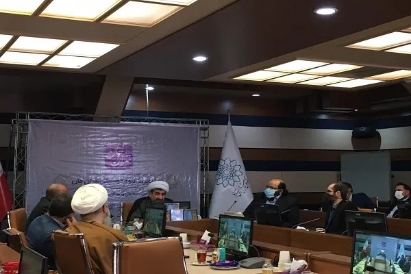 امرودی: داشته‌ها را با زبان فرهنگ و هنر بیان کنیم/ تهران ایران کوچک است