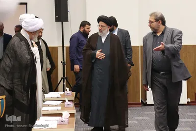 دیدار قضات و کارکنان دستگاه قضایی قم با رئیس قوه قضاییه