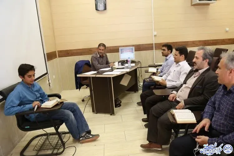 برگزاری مرحله نیمه نهایی مسابقات قرآن کارکنان سپاه چهارمحال و بختیاری