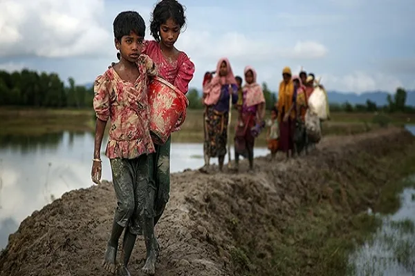 Myanmarlı askerlerden Müslümanlara 