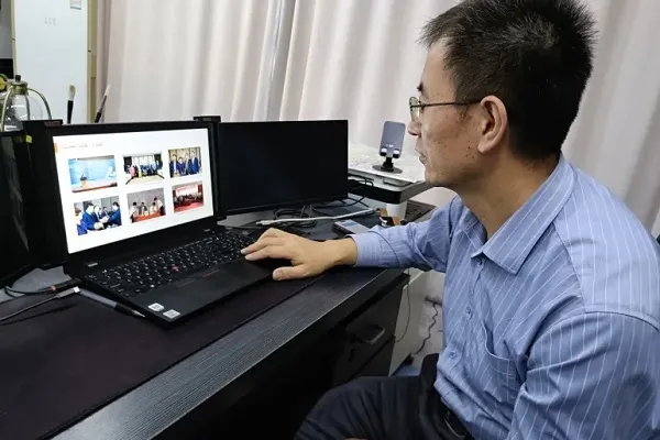 La bibliothèque de la Route de la Soie : un pont entre la Chine et l’islam / 1