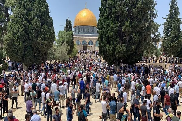 مشارکت گسترده فلسطینیان در نماز جمعه مسجدالاقصی علی‌رغم کارشکنی اسرائیل