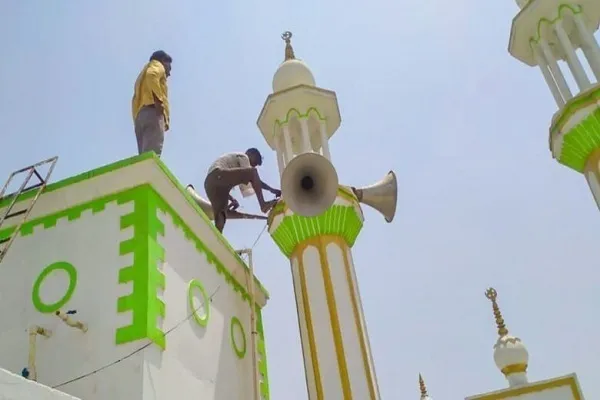 Hindistanın Uttar Pradeş ştatında məscid imamı həbs edilib