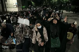 مراسم پرفیض احیای شب بیست و یکم ماه مبارک رمضان در مسجد دانشگاه تهران