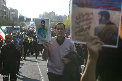 مراسم تشییع پیکر شهدا از میدان انقلاب