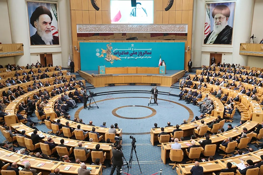 بلوا و آشوب دشمن برای جلوگیری از رشد اقتصادی ایران است