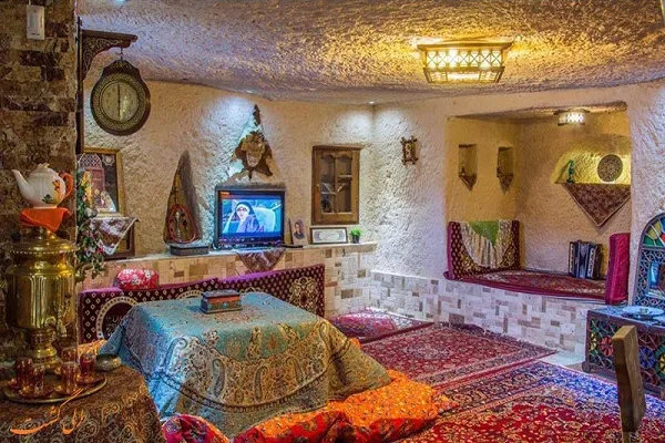اجرای ۱۲ طرح بوم‌گردی در کردستان