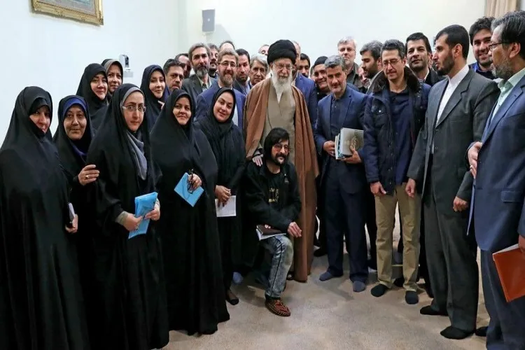 اهداف و اثرات جلسات خصوصی رهبر معظم انقلاب با نخبگان
