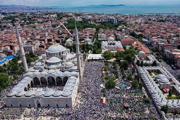 Mahmut Ustaosmanoğlu son yolculuğuna uğurlandı
