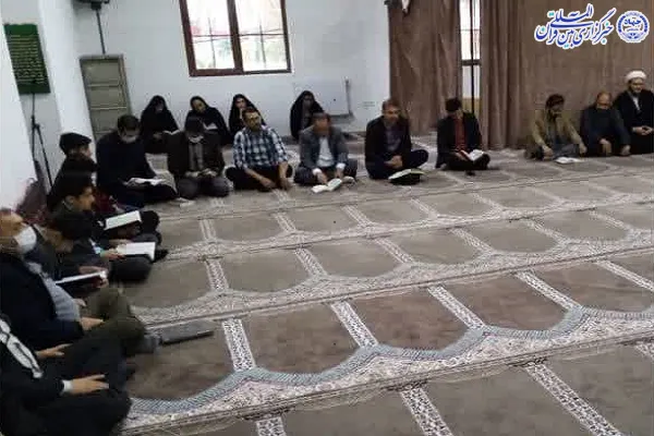 محفل انس با قرآن مدیران دستگاه های اجرایی شهرستان چالوس