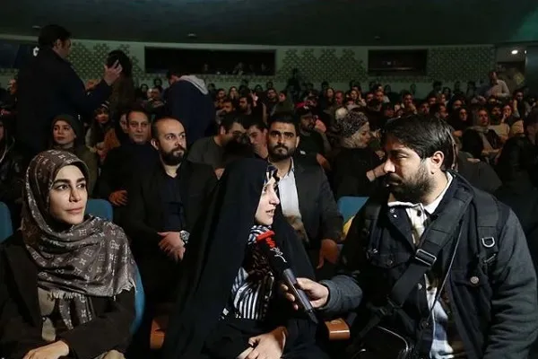 نمایش خیابانی رسانه‌ای مؤثر برای بازتاب مسائل زنان و خانواده است