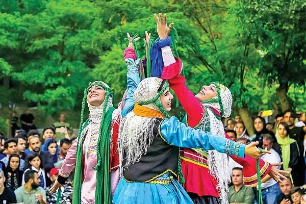 معرفی داوران بخش‌های مختلف جشنواره تئاتر خیابانی مریوان