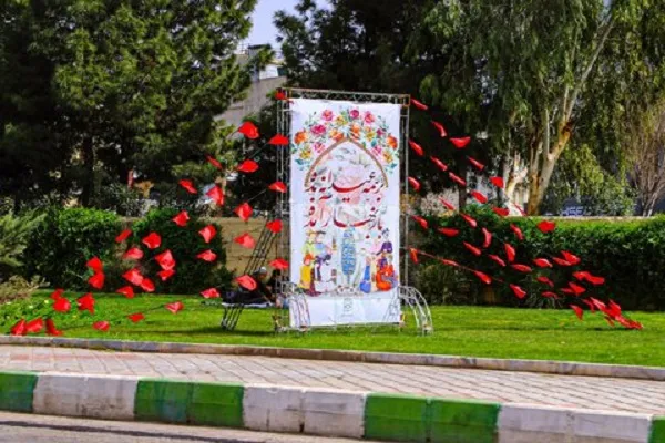 نصب بنرهای امر به‌ معروف در بوستان‌های قم