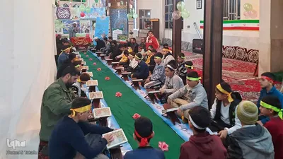 کرسی تلاوت قرآن کریم همزمان با ایام دهه فجر در ملایر‎‎