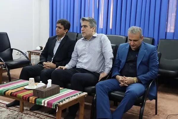 دیدار نماینده ولی فقیه در مازندران  با مدیرکل و معاونان  سازمان امور مالیاتی استان مازندران
