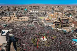 په مشهد مقدس کې د شهید رهبر د پاک جسد معنوي دستورې
