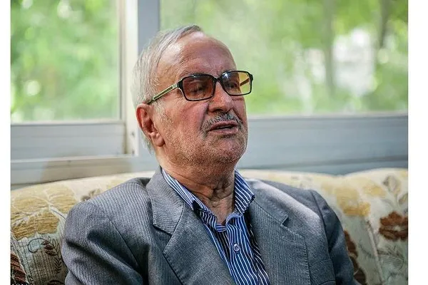 خاطرات یحیی یثربی از مرحوم احمدی
