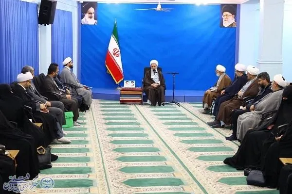 آیین تجلیل از دست‌اندرکاران کنگره بزرگداشت علامه مصباح یزدی (ره)