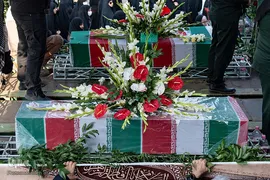 تشییع پیکر مطهر ۴ شهید گمنام دفاع مقدس در کرج‎‎