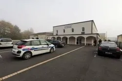 France : Un homme met le feu à une poubelle à la mosquée turque de Châteaudun