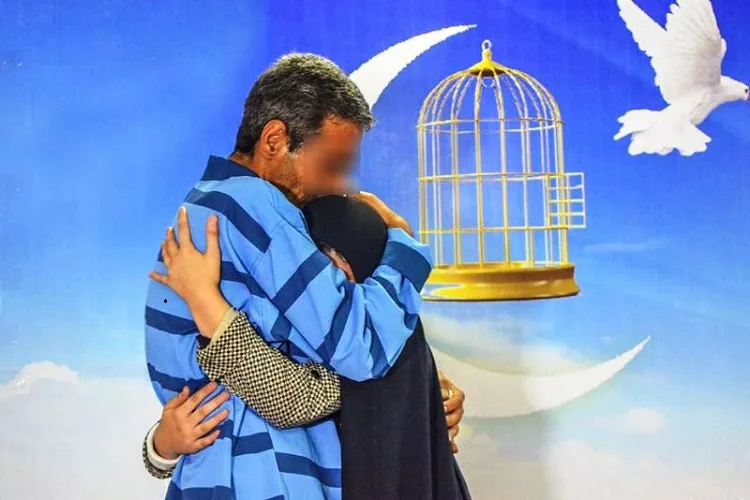 ۴۲ زندانی بدهکار مالی از زندان‌های کرمان با کمک خیران آزاد شدند