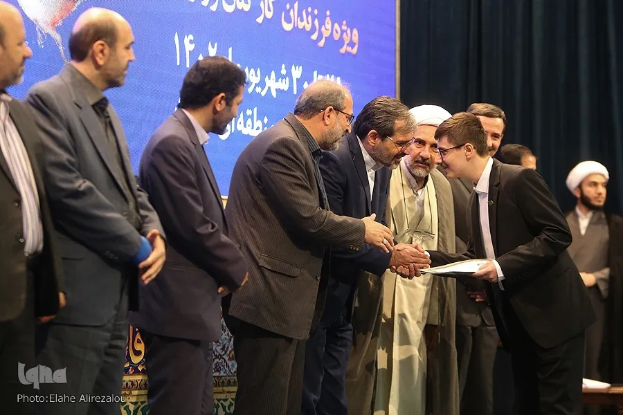 هفدهمین جشنواره قرآن و نماز فرزندان کارکنان وزارت نیرو برگزار شد + فیلم
