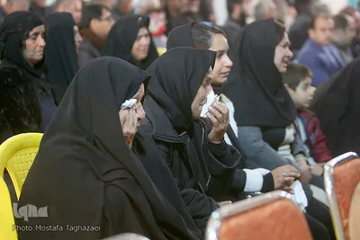 مراسم چهلمین روز در گذشت جانباختگان زلزله کرمانشاه