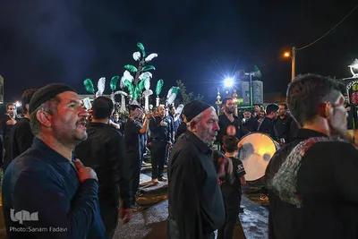 دلدادگی عزاداران حسینی در خمینی‌شهر اصفهان‎