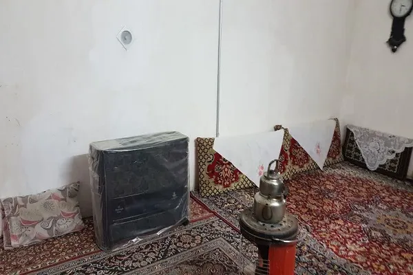 هدیه گرم زمستانی به نیازمندان کاشمری