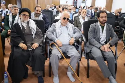 آیت‌الله محمدباقر محمدی لائینی در دیدار اعضای ستاد بزرگداشت هفته دفاع مقدس و جمعی از پیشکسوتان جهاد و مقاومت