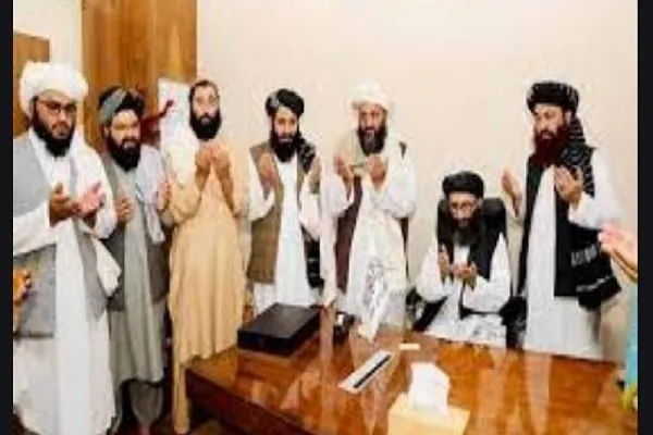 په افغفانستان کې له شپږم کلاسه زیات د انجونو زده کړې هماغه راز منع دي