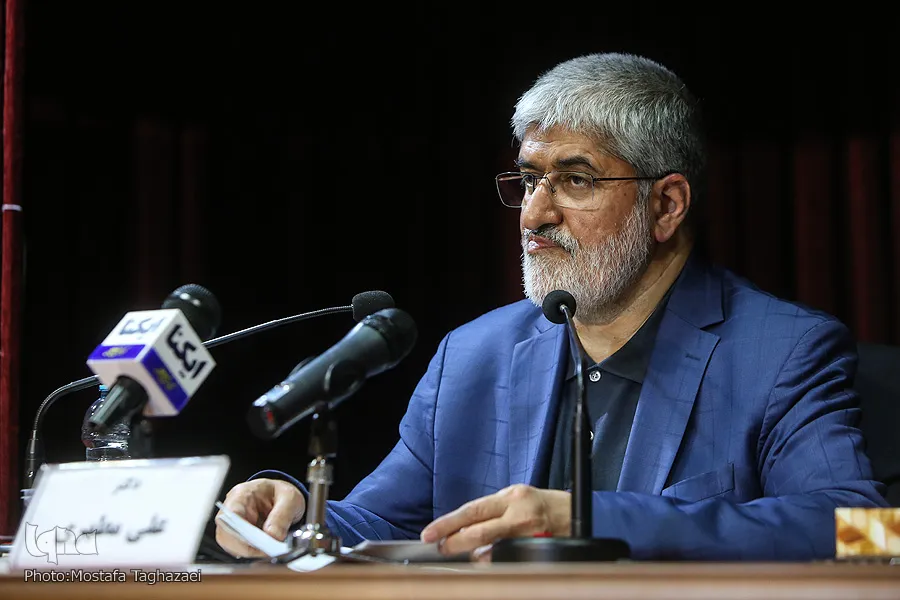 شهید مطهری از حضور روحانیون در پست‌های اجرایی نهی می‌کرد