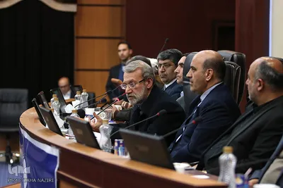 نشست رئیس مجلس شورای اسلامی با فعالان اقتصادی استان مرکزی
