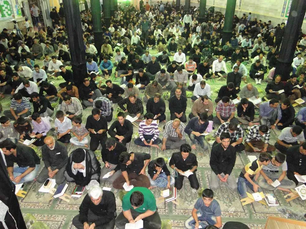 اجتماع عزاداری 28 صفر در مسجد جامع اسدآباد