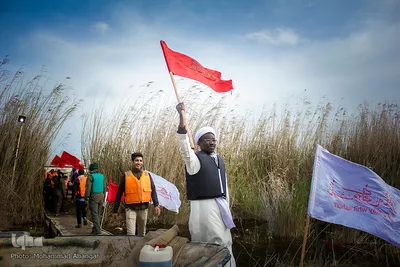 کاروان راهیان نور دانشجویان خارجی در مناطق عملیاتی خوزستان