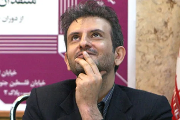 آرمان‌گرایی تحمیلی منجر به کاریکاتورسازی می‌شود