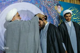 چهارمین آیین عمامه‌گذاری شماری از طلاب و همچنین جشن حفظ کل قرآن کریم گروهی دیگر از طلاب مدرسه علمیه دارالسلام