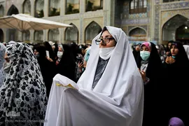 اقامه نماز عید فطر در حرم مطهر رضوی‎