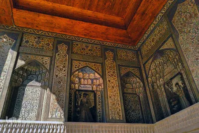 باغ موزه هفت تنان یا تکیه هفت تنان در شیراز