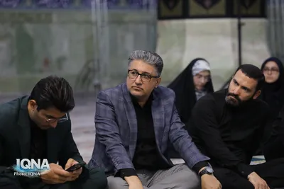 غبارروبی حرم حضرت معصومه (س) توسط جامعه قرآنی 