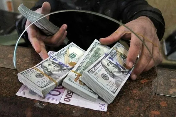 پیش‌فروش ارز فردا آغاز می‌شود