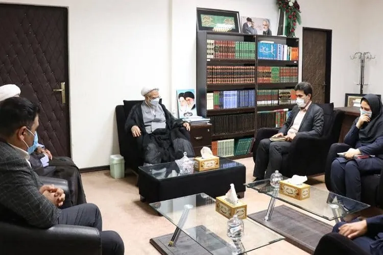 مسئولین برای رفع مشکلات جامعه پرستاری تلاش کنند