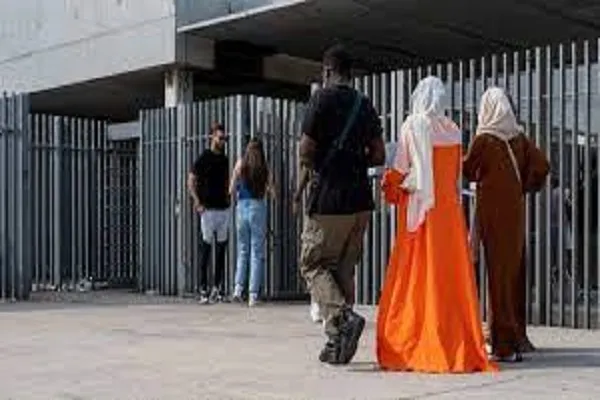 France : le Conseil d'Etat valide l'interdiction de l'abaya à l'école