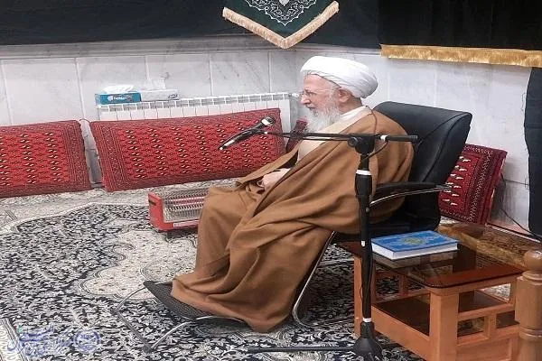 استاندار مازندران با آیت‌الله جوادی آملی دیدار کرد