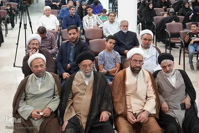 همایش تجلیل از یاوران وقف در زینبیه اصفهان