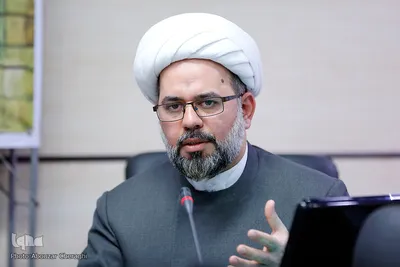 حجت الاسلام افتخاریان مسول دارالقرآن نهادنمایندگی مقام معظم رهبری در دانشگاه ها