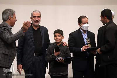 آئین تجلیل از پژوهشگران برگزیده آموزش و پرورش